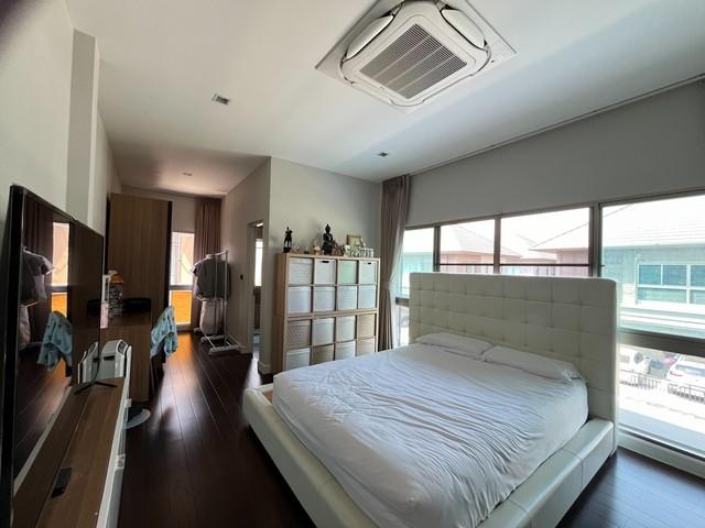 ขายบ้านเดี่ยวหรู หลังมุม บางกอก บูเลอวาร์ด ซิกเนเจอร์ เพชรเกษม-ปิ่นเกล้า 12
