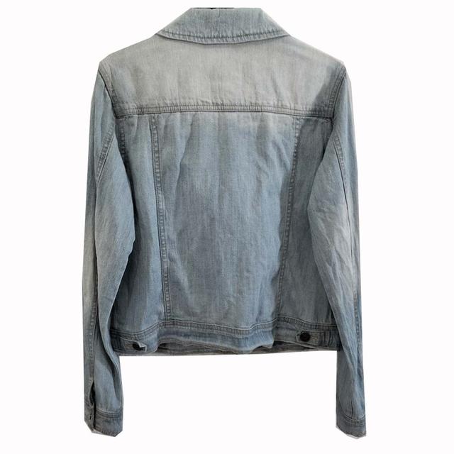 199 CHEROKEE ครอปยีนส์ ยืดนิด ๆ ไซส์หายาก ฟอกสวย สีสวยมาก ไม่ซ้ำใคร มีกระเป๋าอก ผ้านุ่มใส่สบาย พร้อมส่ง ไม่ต้องรอ