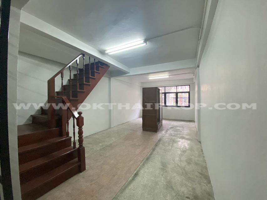 อาคารพาณิชย์ 3 ชั้น ถ.ติวานนท์ เมืองนนทบุรี 4