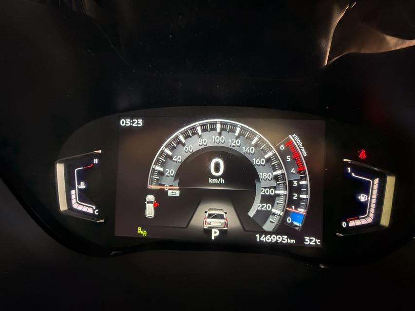 Mitsubishi Pajero 2.4GT ปี21 11