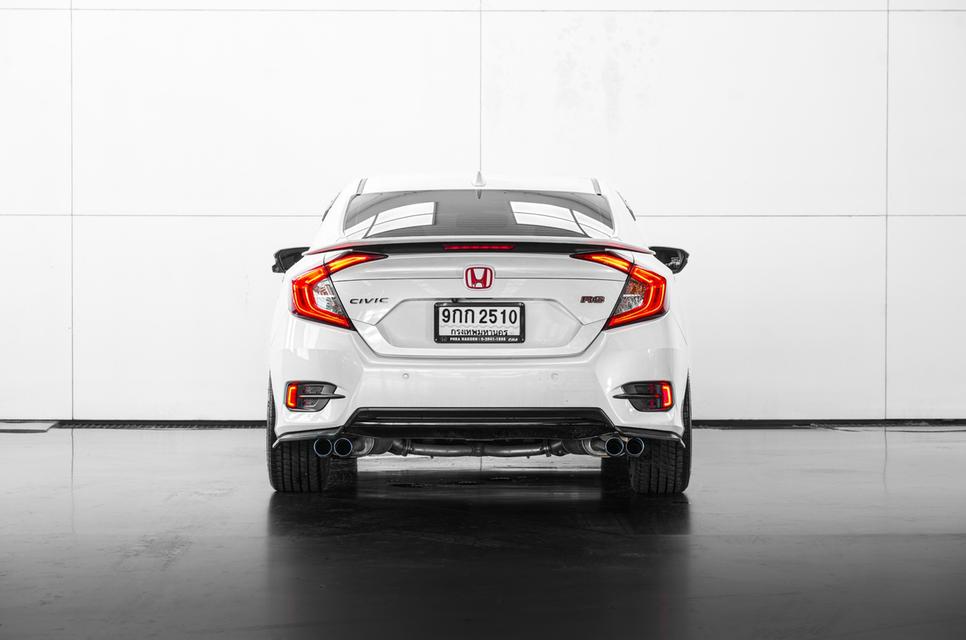2019 HONDA CIVIC FC 1.5 RS TURBO สีขาว ไมล์ 69441 กม. 6