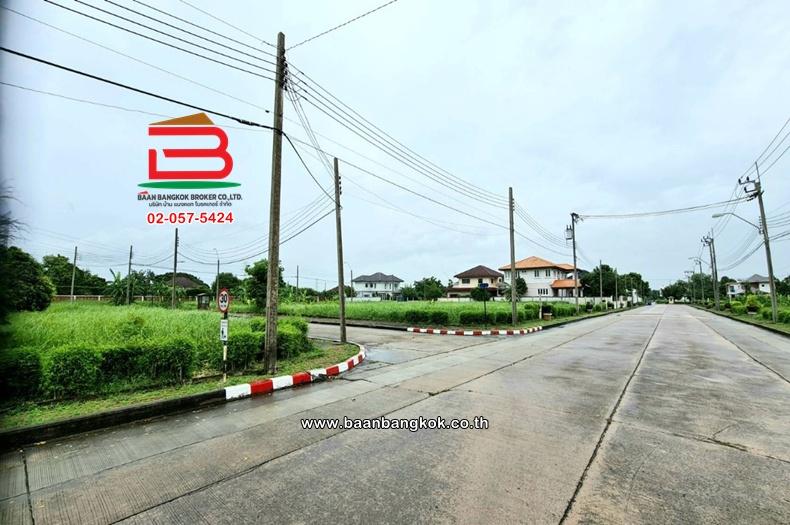 ที่ดินเปล่า เนื้อที่ 70 ตร.ว. โครงการ ชัยพฤกษ์ 1 (ซอยคุ้มเกล้า 7) ถนนสุวินทวงศ์ แขวงลำปลาทิว เขตลาดกระบัง 4