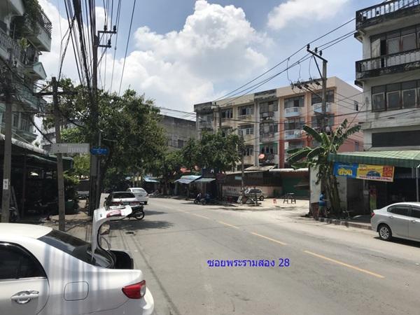 ขายที่ดิน ถนนพระราม2 ซอย28 แยก22 เขตจอมทอง กทม. พร้อมสิ่งปลูกสร้าง เป็นพื้นที่สีส้ม ขนาด 8 ไร่ 1 งาน 85 ตร.ว. โทร. 0814018666 8
