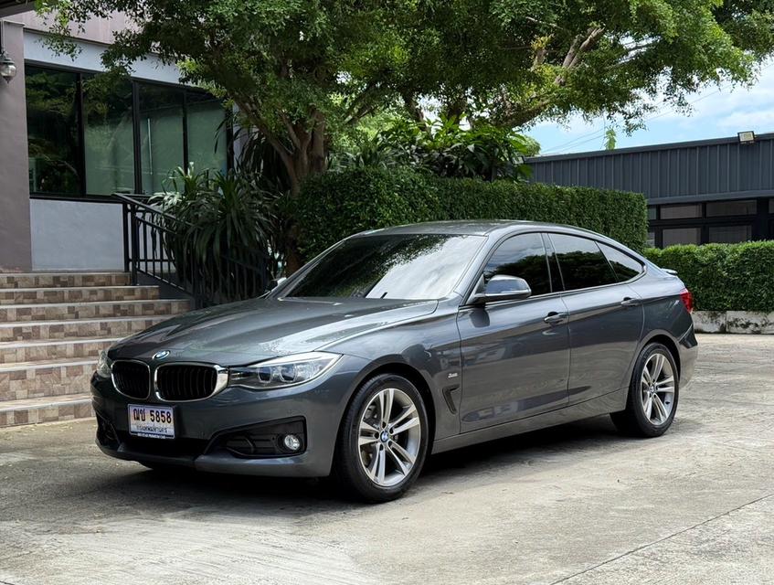 2017 BMW 320D GT SPORTLINE รถมือเดียวออกป้ายแดง รถวิ่งน้อย เข้าศูนย์ทุกระยะ ไม่เคยมีอุบัติเหตุครับ