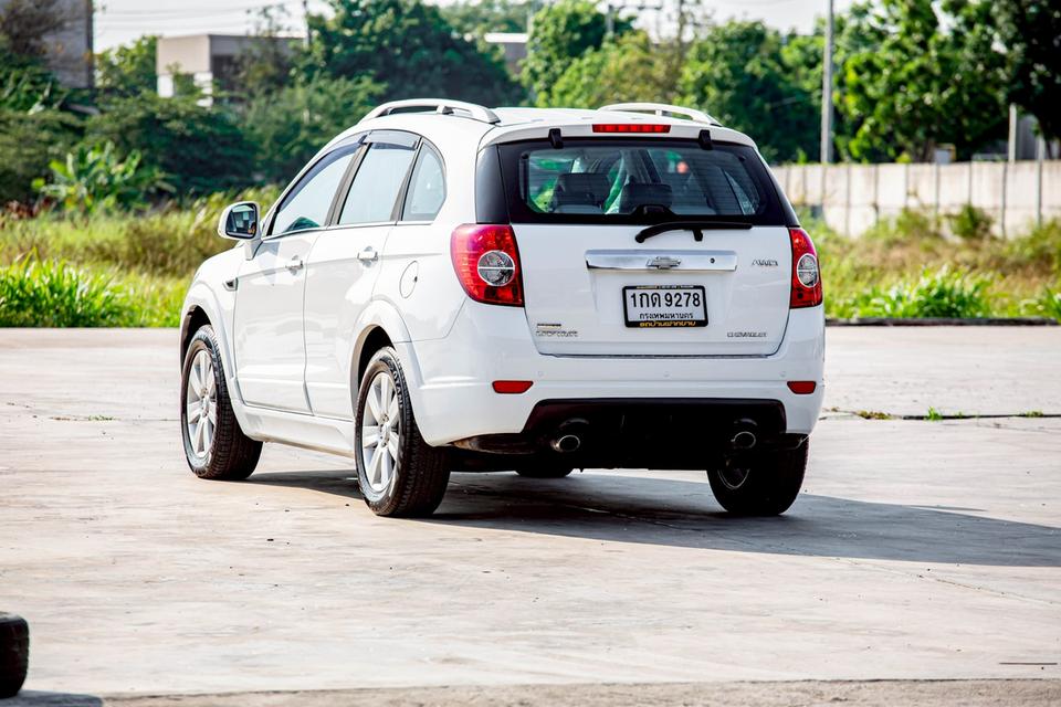 CHEVROLET Captiva 2.4 LT AWD ปี 2012 เกียร์ออโต้ สีขาว Suv 7 ที่นั่ง รูปที่ 7