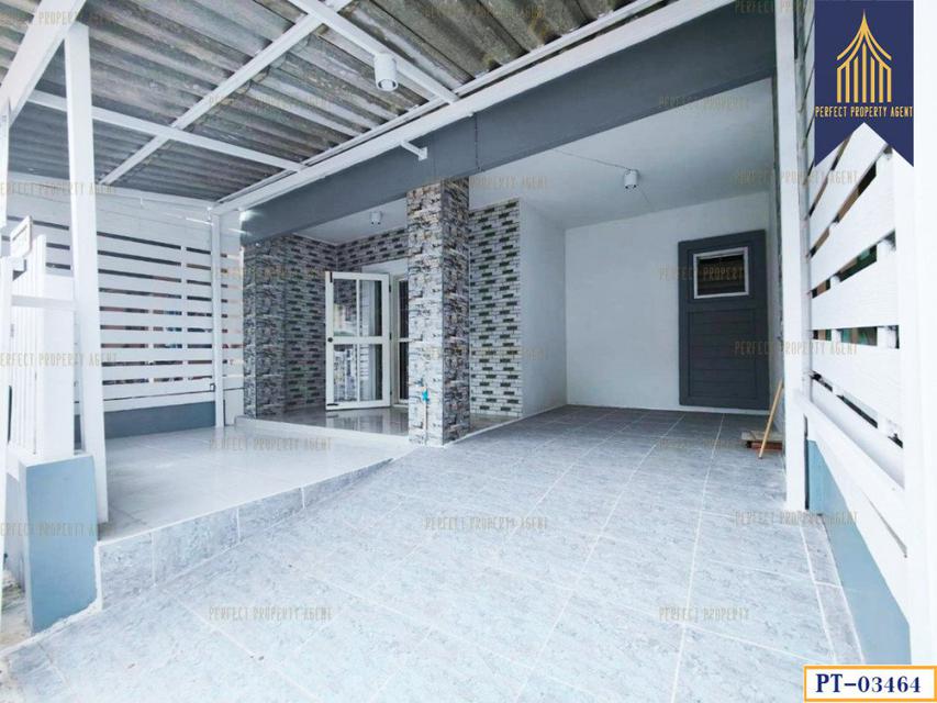รูป ทาวน์เฮ้าส์ 2 ชั้น หมู่บ้าน พฤกษา15 บางบางปู รีโนเวท พร้อมเข้าอยู่ 72 ตรม. 18 ตร.วา 2
