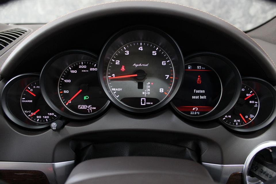 รหัสรถ JRS626 Porsche Cayenne S Hybrid ปี 2012 13