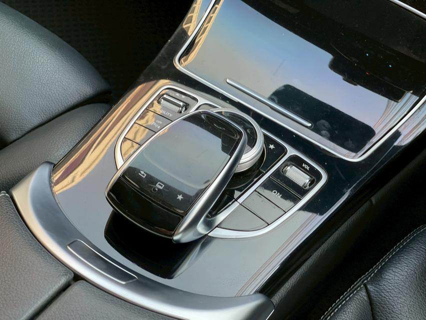 รหัสรถ PJP7352 2015 BENZ C300 AMG Dynamic 12