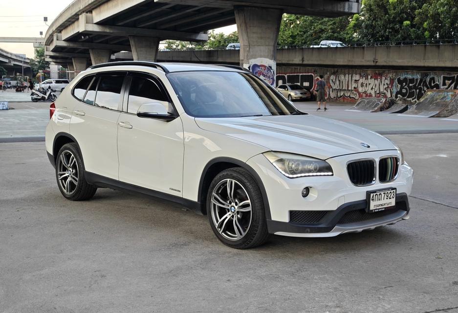 BMW X1 sDrive18i E84 ปี 2015 2