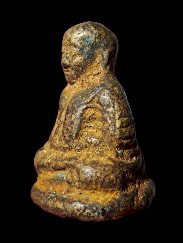 พระหล่อหลวงพ่อเงินเปิดเช่าบูชา รูปที่ 3