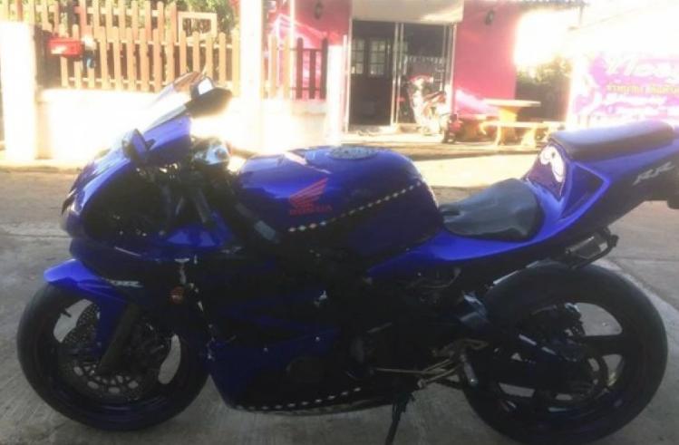 ขาย Honda CBR400 สีน้ำเงิน 2