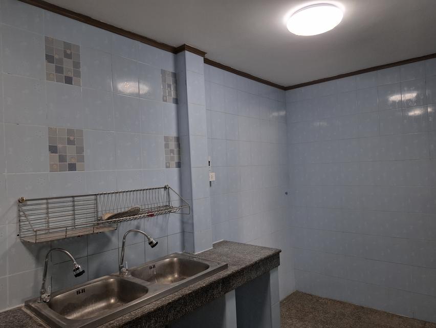 ขายทาวน์เฮ้าส์ 3 ชั้น 2 หลังทะลุกันหมู่บ้านสินทวีสวนธน 1 8