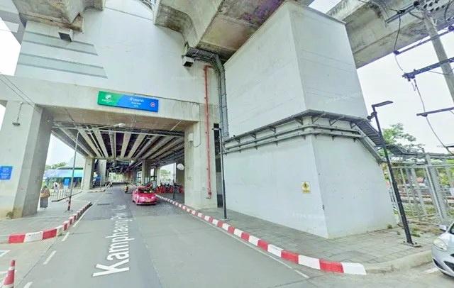 ซ.ศรีนครินทร์ 20-28 MRT คลองกลันตัน 500 ม. ธัญญาพาร์ค อาคาร4คูหา 4ชั้น 1,600 ตร.ม. 100 ตร.วา. 11 นอน 6 น้ำ เดอะไนน์ พระร 5