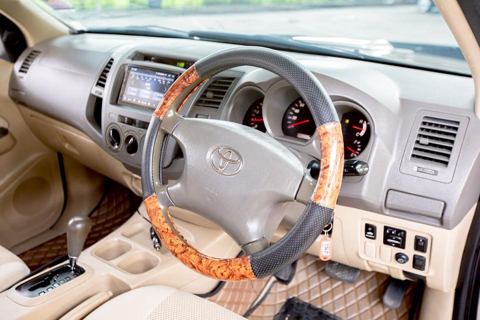 Toyota Vigo Double Cab 4 ประตู 2.5G ดีเซล เกียร์ Auto ปี2009 สีน้ำตาล  14