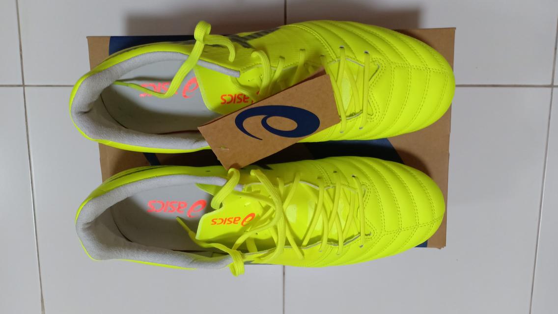 รองเท้าฟุตบอล Asics DS Light X Fly Pro 2 Paris ไซส์ US 9.5 เบอร์ 43.5 สีเหลือง