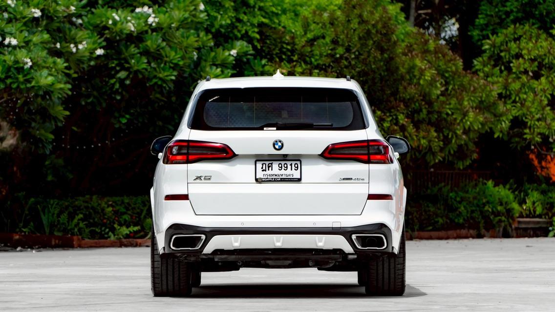 BMW X5 xDrive45e M-Sport ปี 2020 สีขาว รูปที่ 5