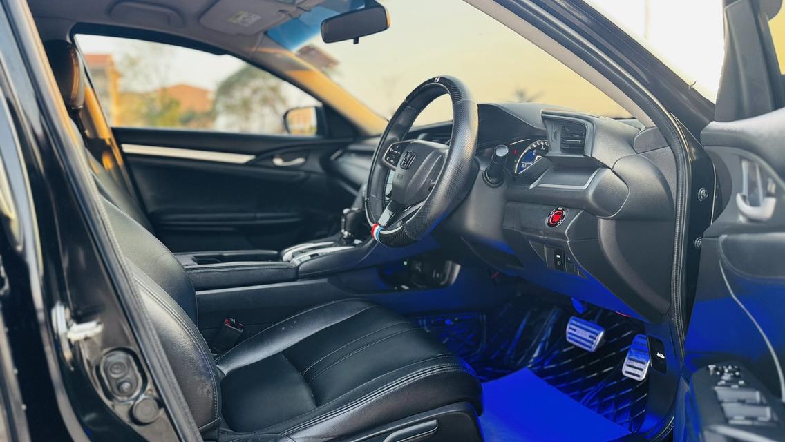 HONDA CIVIC FC 1.8E ปี16 รูปที่ 10