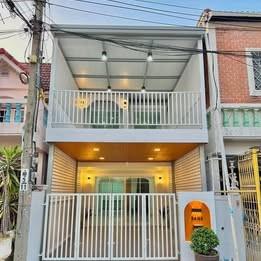 ขายถูกทาวน์เฮ้าส์ 2 ชั้น ตกแต่งใหม่ หมู่บ้านพรทิพย์ ทำเลดีใจกลางเมืองนนทบุรี ต่อเติมเต็มพื้นที่ พื้นที่ใช้สอยเยอะคุ้มราคา 1