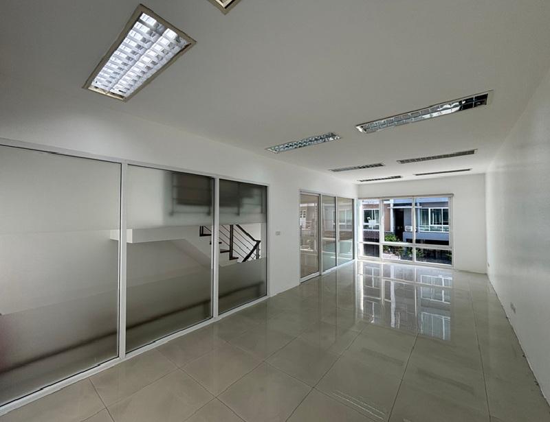 ให้เช่าทาวน์โฮม 4 ชั้น ย่านนวลจันทร์ โครงการ เดอะไพรมารี อัลติเมท เกษตร-นวมินทร์ อยู่ในซอยนวลจันทร์ 3