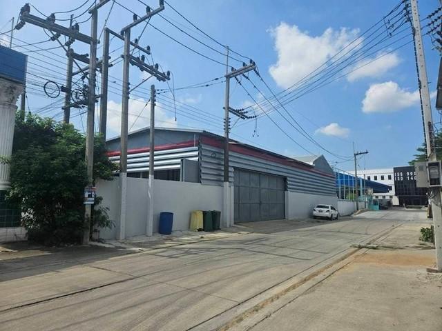 PB5315 ให้เช่าโกดัง พร้อมสำนักงาน พื้นที่สีม่วง ย่านพุทธมณฑลสาย 4 ขนาด 1,680 ตร.ม. รถบรรทุกเข้า-ออกสะดวก 8