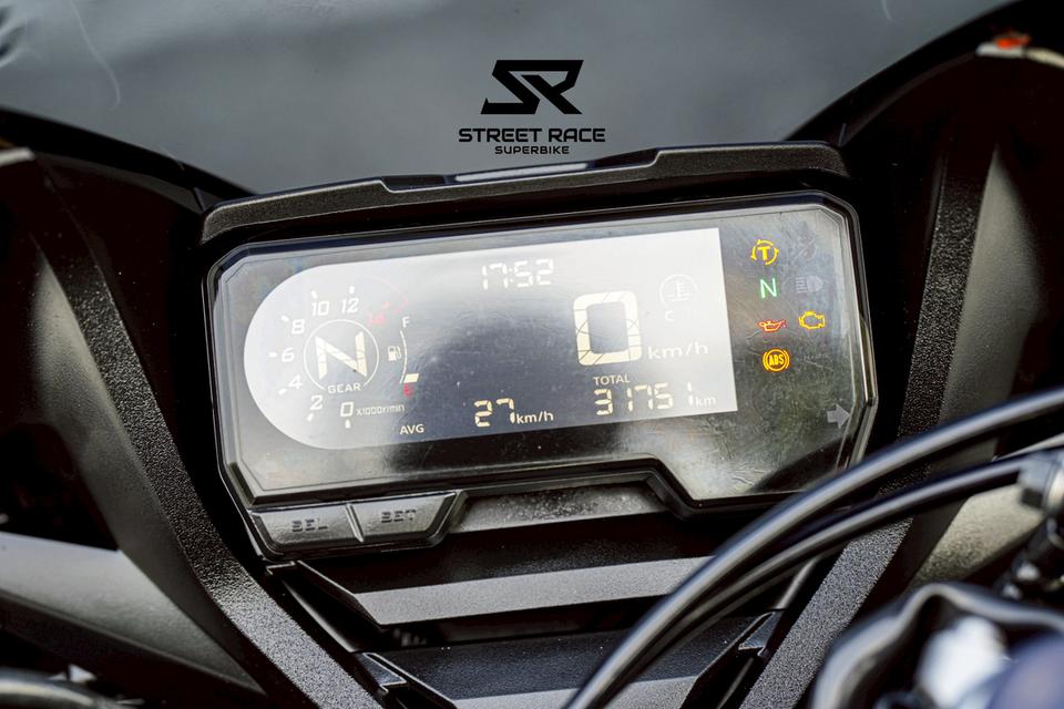 2022 Honda cbr650r 2022 – black edition 6