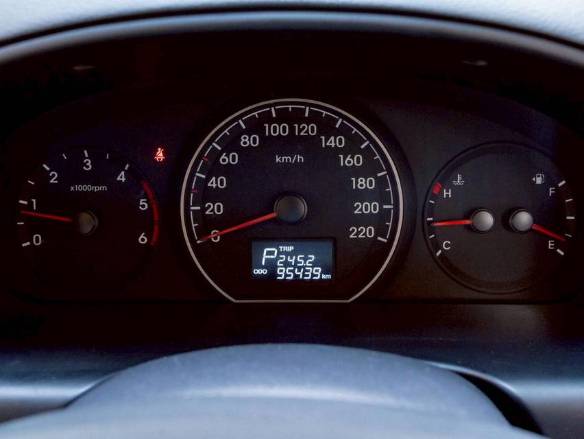 HYUNDAI H-1 2.5 ELITE NS ปีจด 2023 รูปที่ 19