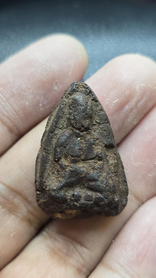 หลวงพ่อทวดเนื้อว่าน ปี 2497 พิมพ์กลางอกแฟบ(หน้ากลม)