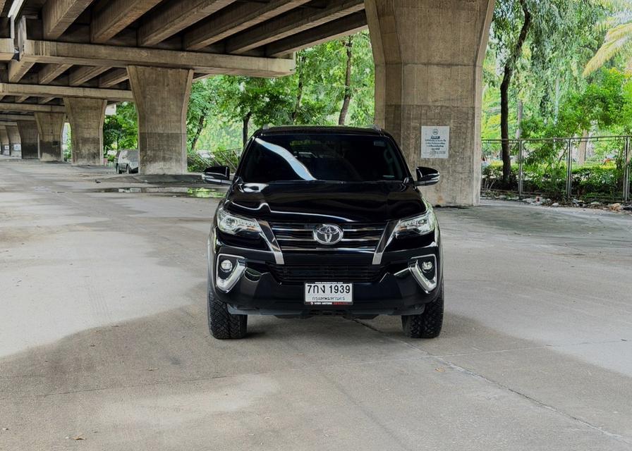 Toyota Fortuner 2.4 V auto 4x4  ปี 2018 รูปที่ 2