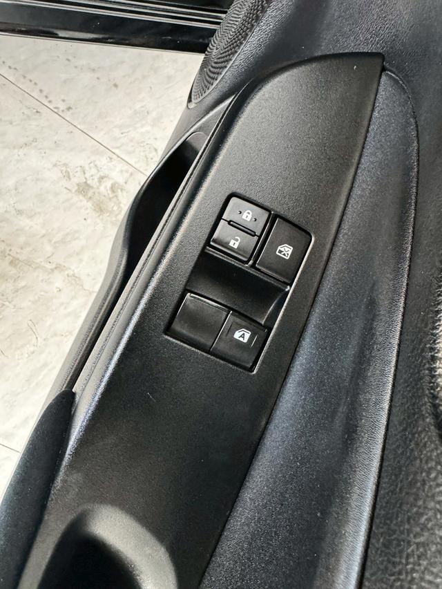 Toyota Yaris Ativ 1.2J ปี2019 เบนซิน เกียร์ออโต้ รูปที่ 16