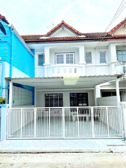 รีโนเวทใหม่ 3 นอน แหล่งชุมชน ตลาดหทัยมิตร 1.9 กม. ให้เช่าทาว์นเฮาส์ 2 ชั้น 22 ตร.วา.162 ตร.ม. 2 น้ำ รร.นานาชาติเกวลี 1 ก 1
