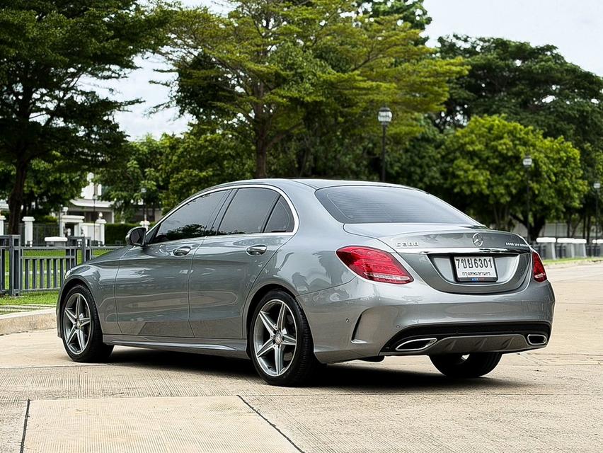 (แจ้งรหัสรถ: AVA6301)🌟 Benz C300 AMG Dynamic W205 ปี 2015  ดีเซล รูปที่ 3