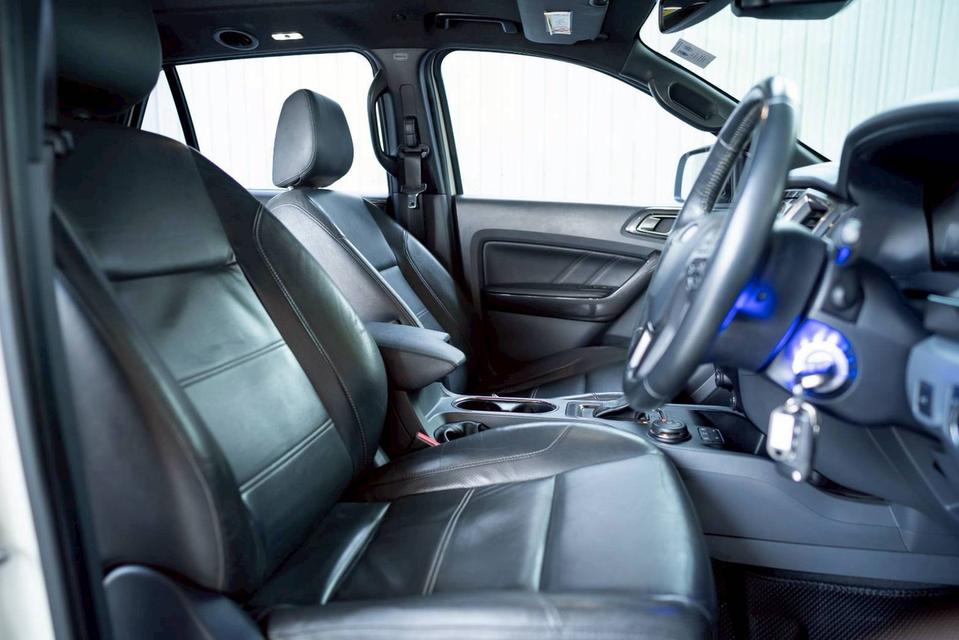 FORD EVEREST 3.2 TITANIUM PLUS 4WD ปี 2017 สีขาว  โฉม ปี15-22 รูปที่ 11