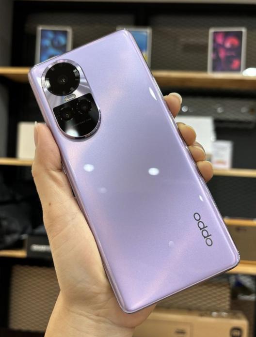 ขายมือถือ OPPO Reno10 สีม่วงสวย 3