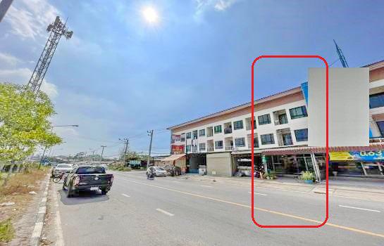 รูป พานทอง อมตะน ให้เช่า-ขายอาคาร 3 ชั้น ตลาดนัดวัดศรี ชลบุรี.1แอร์