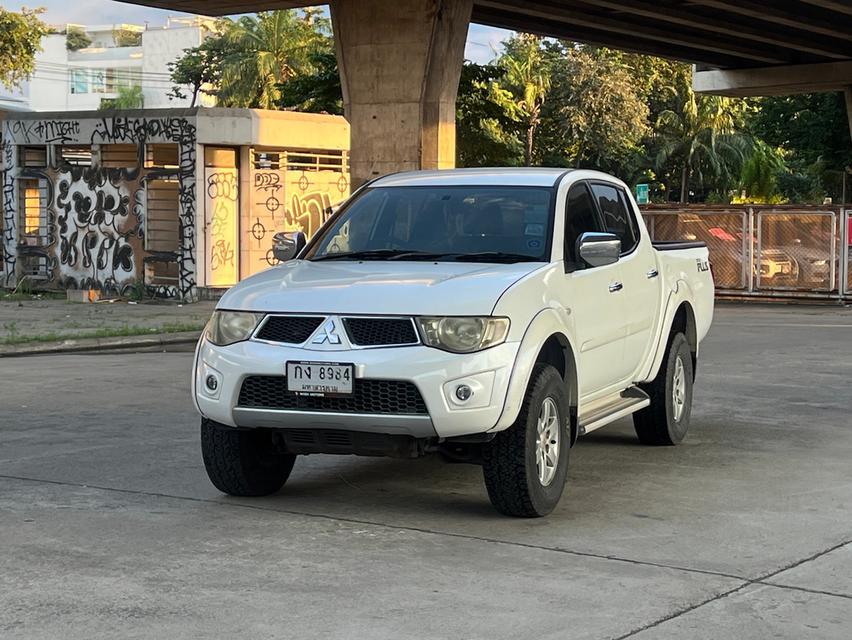 ขายรถ Mitsubishi Triton 2.4 Plus 4 ประตู ปี 2012 สีขาว เกียร์ธรรมดา 3