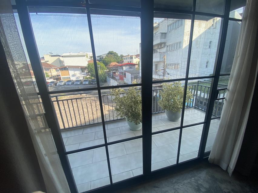 For Rent : House sukhumvit71, 250sqm, 65,000thb/month Contact Line ID : 2424yusuke 11