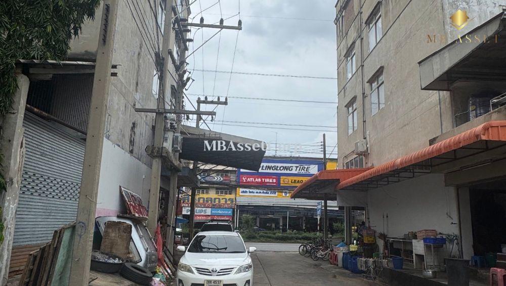 ขายอาคารพาณิชย์ใหม่ 4 ชั้นครึ่ง (มีชั้นลอย) ติดถนนเศรษฐกิจ 1 – คลองมะเดื่อ อำเภอกระทุ่มแบน จังหวัดสมุทรสาคร 12
