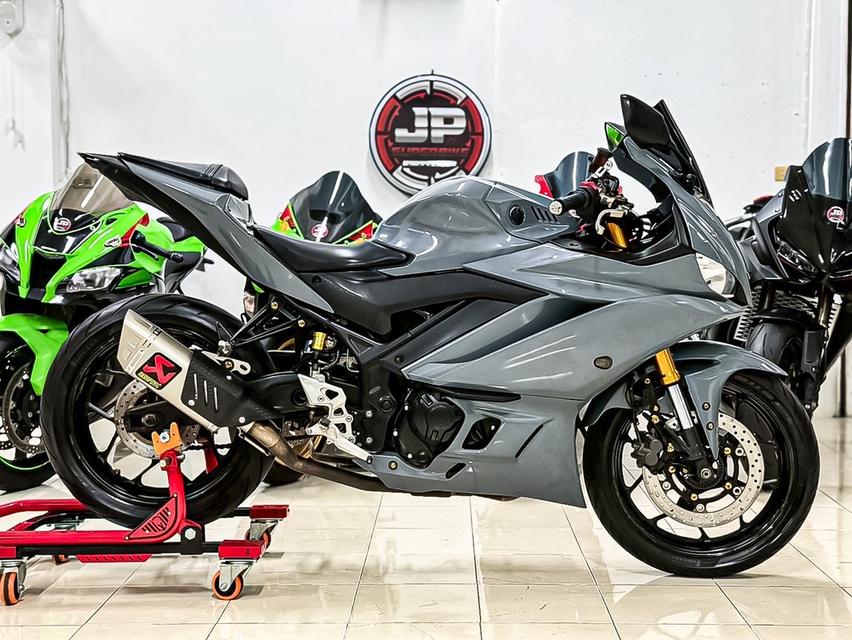 R3 Yamaha 2