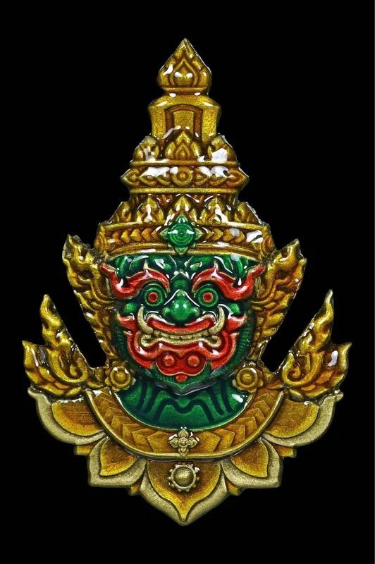 Wealth & Protection: The Legendary “Thao Wessuwan Ban Dan Sap” Amulet 7