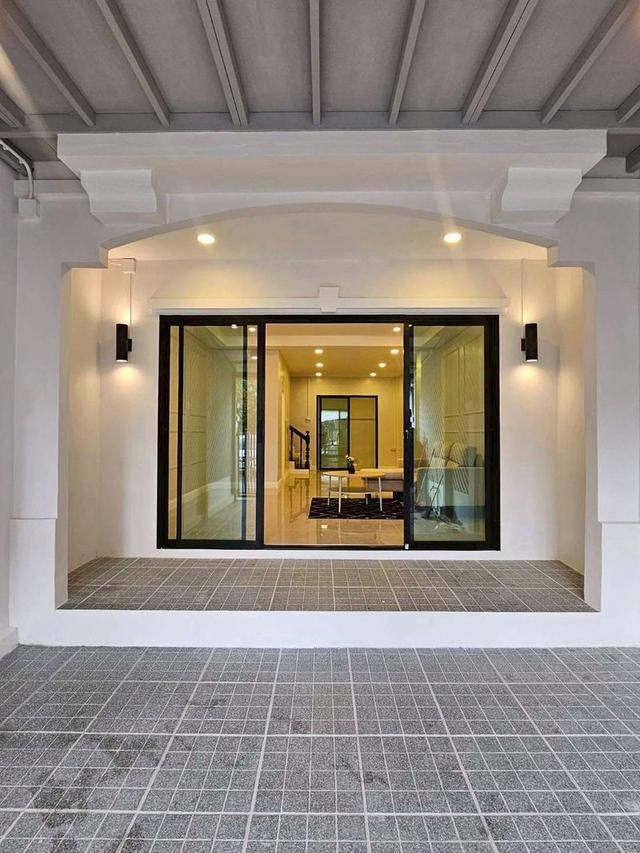 หมู่บ้านลภาวัล3  เสาธงหิน บางใหญ่ทาวน์เฮาส์ 2 ชั้น ตกแต่งใหม่พร้อมอยู่ ทำเลติดรถไฟฟ้า ใกล้เวสเกต ใกล้M81 2