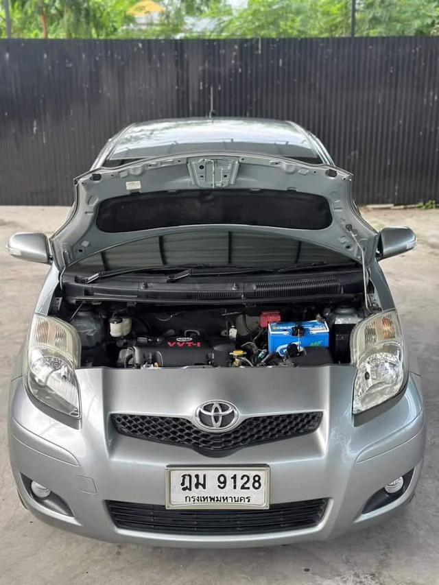 Toyota Yaris สภาพดี 9