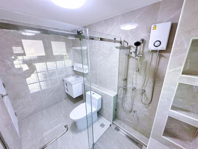 รถไฟฟ้ามีนพัฒนา 2.8 กม. ให้เช่าคฤหาสน์ ลาดกระบัง รามคำแหง160-166 RIS Inter Sch.2.1กม. ร 90ตร.วา 4นอน 4น้ำ สนามบินสุวรรณภ 7