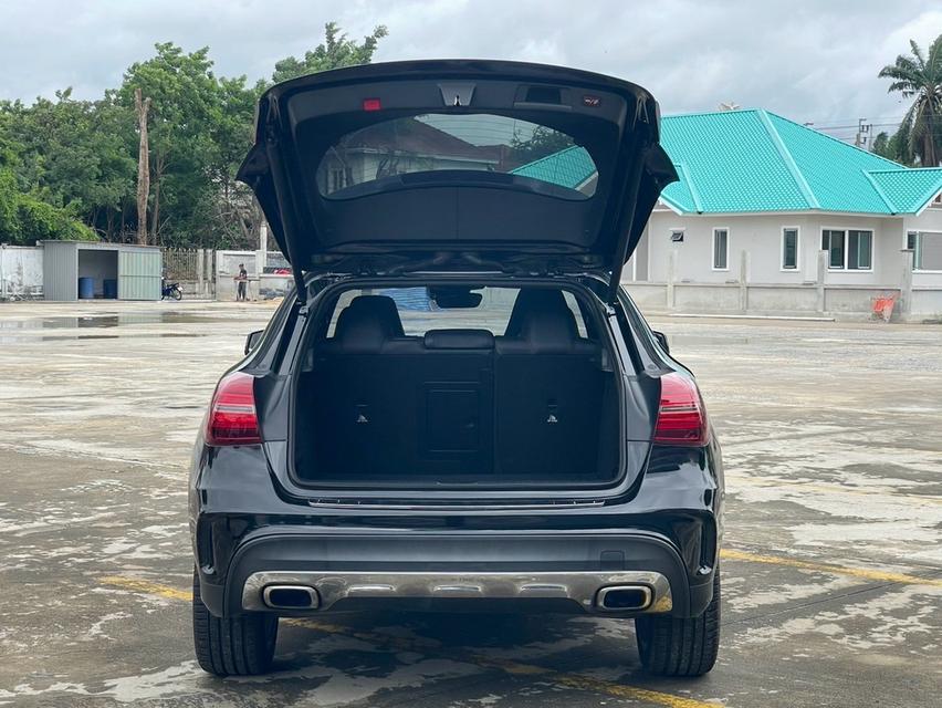 Mercedes-Benz GLA250 AMG ปี 2018 สีดำ ออโต้ รูปที่ 16