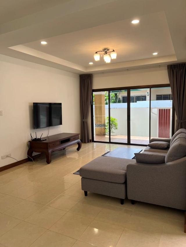 ให้เช่า Pool Villa หมู่บ้าน สวนเนรมิต 5 ตกแต่งสวย พร้อมเข้าอยู่ ใกล้Robinson Lifestyle Thalang เพียง 5 นาที