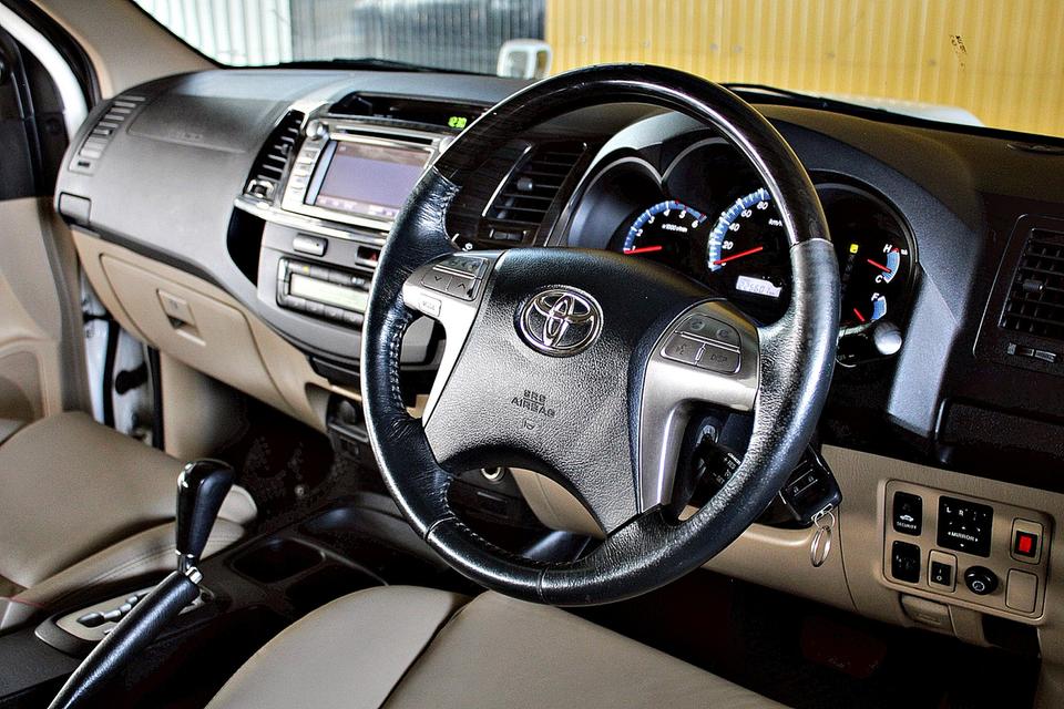 ติดล่าช้า ติดแทร็กซิ่ง ออกรถได้ fortuner 3.0 V vn-turbo ดีเซล ตัวท็อป 7 ที่นั่ง ราคาคุยกันได้ รูปที่ 10