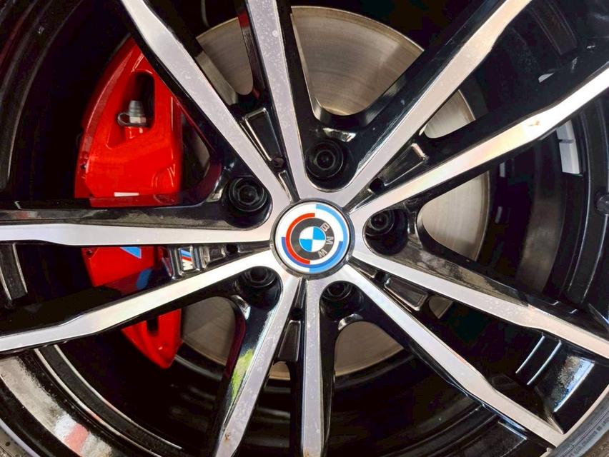 รหัสรถ KPV1100 🚘 BMW 330e M Sport LCI ปี 2023 (LCI Facelift) 8