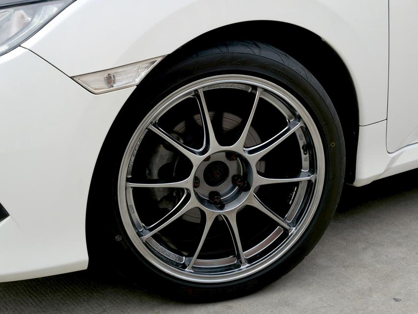 CIVIC FC 1.8 EL ปี2016 รถสวยโครงสร้างเดิม บุ๊คเซอร์วิสครบ กุญแจครบสองดอกอยู่ครบ  7