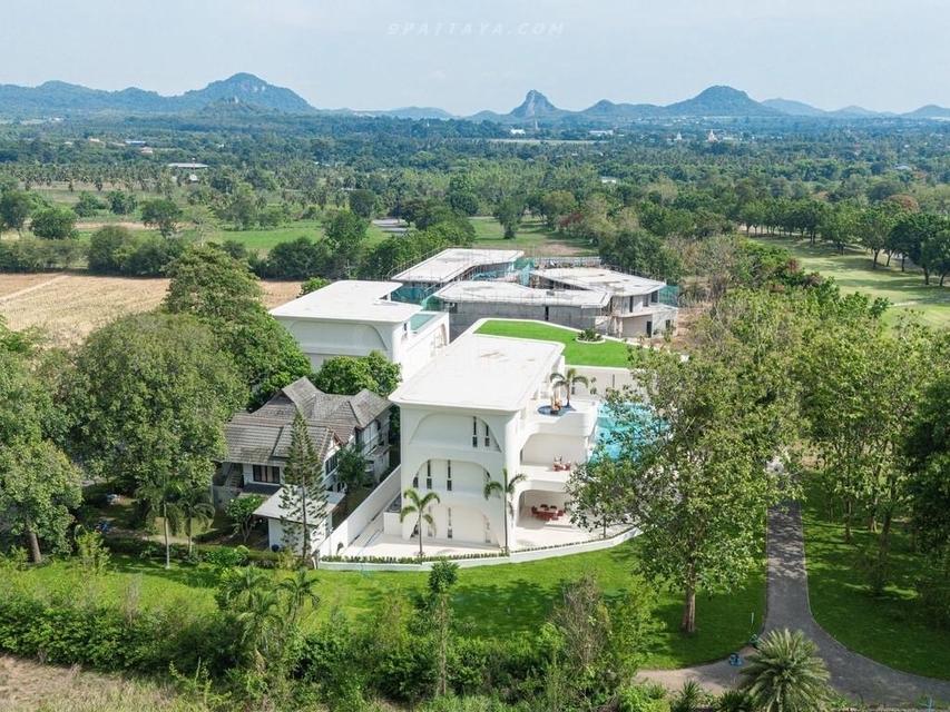 For Sale — Luxury Pool Villas at Phoenix Gold Golf Club, Pattaya Type A• 3-storey luxury villa• Land size: 881.6 sq.m 6 bedrooms 10 bathrooms 19