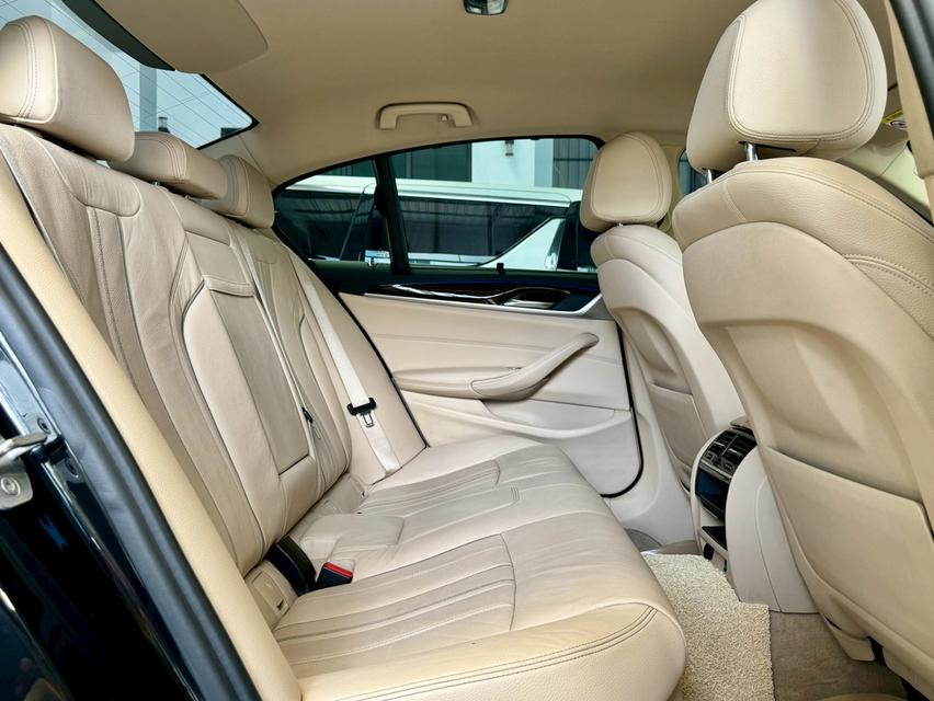 Bmw 520D luxury auto 9