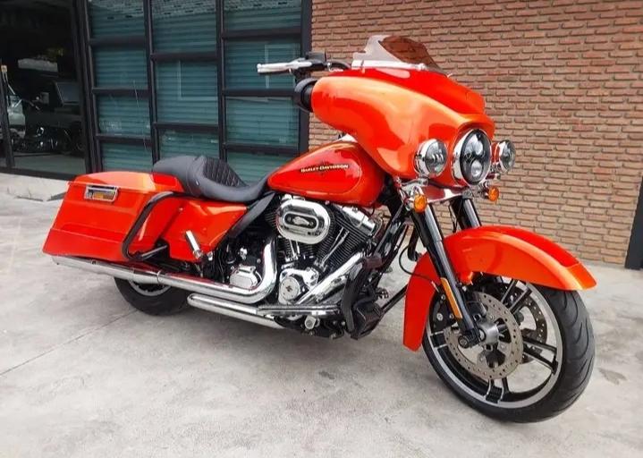 2012 Harley-Davidson Street Glide 3